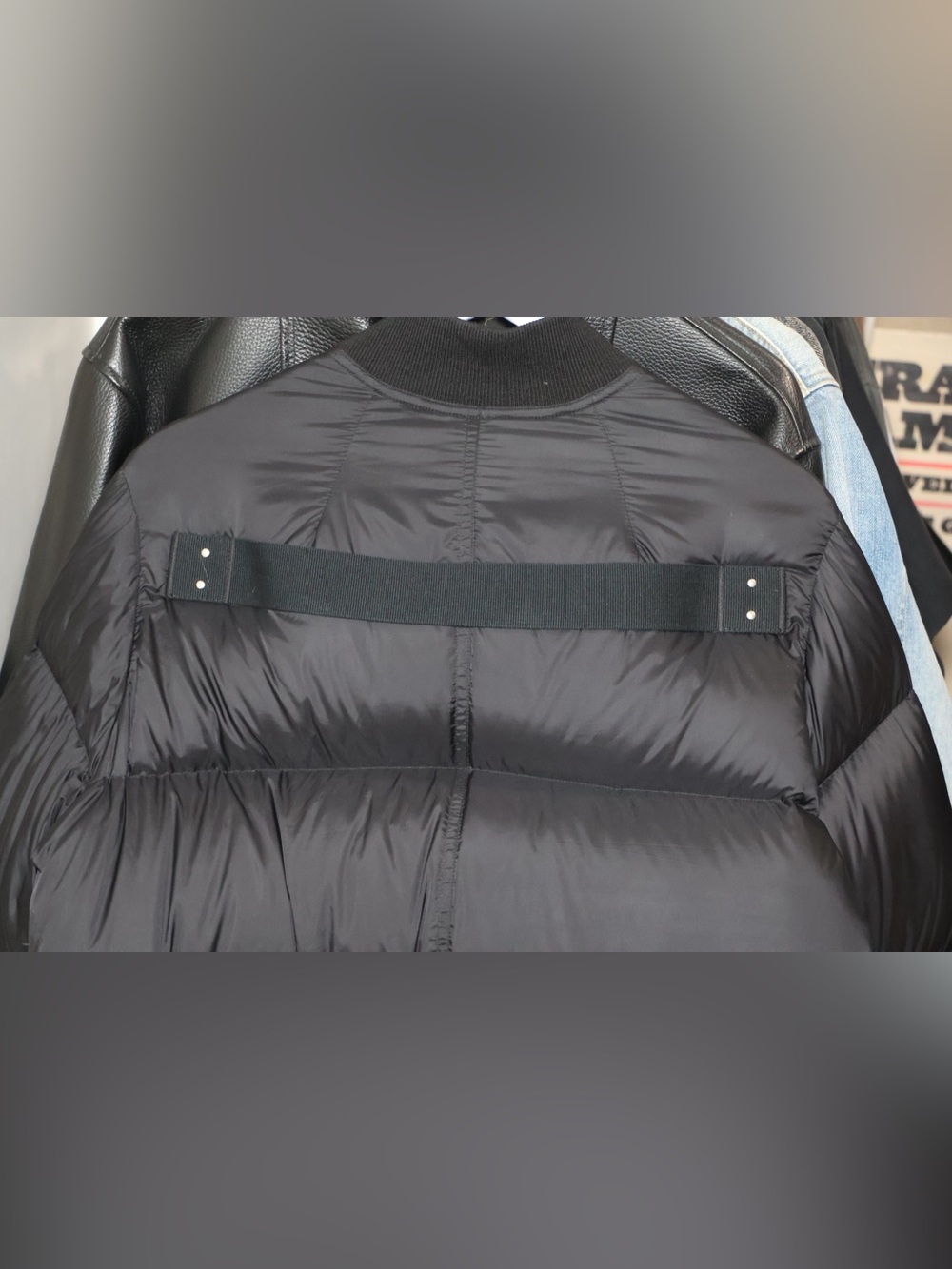 Rick Owens FW19 "LARRY" UNISEX Puffer Bomber Jacket. - Picture 10 of 11